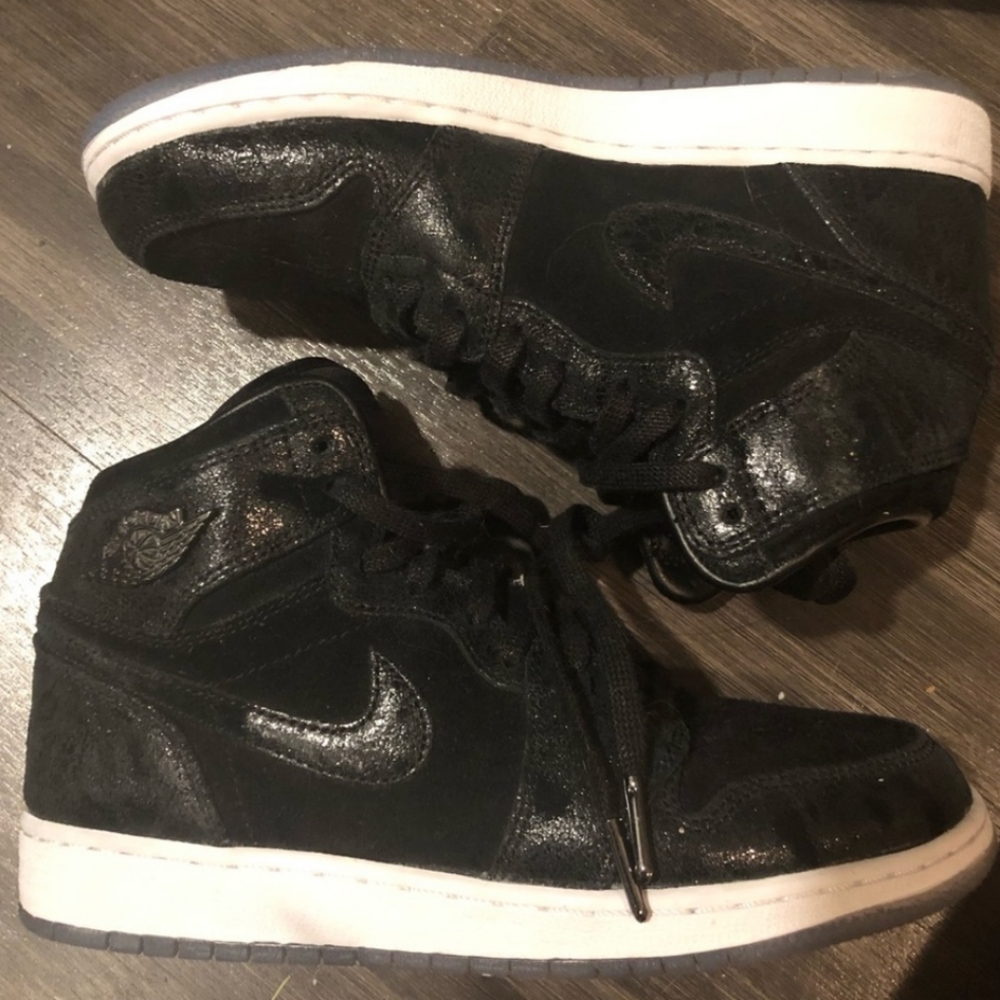 FINAL PRICE✨ Nike Air Jordan 1 Retro